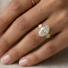 Anell de boda d'1 quirat amb diamant conreat en laboratori de talla ovalada , or blanc de 14 k