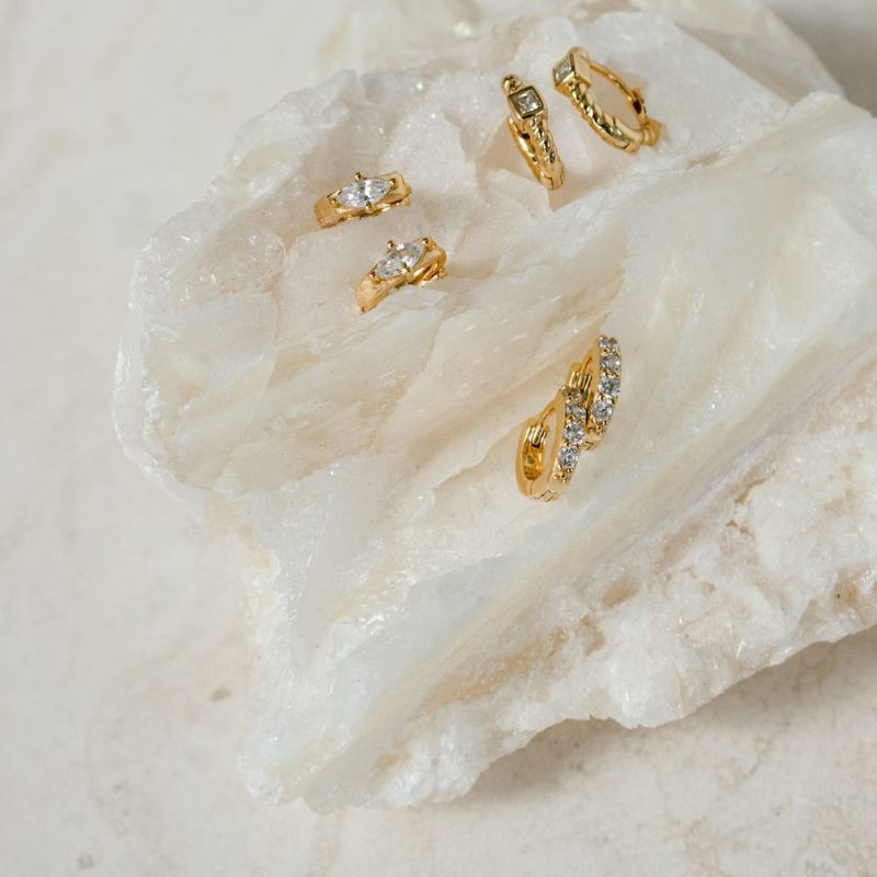 Arracades minimalistes amb diamant marquesa Les Accessoires